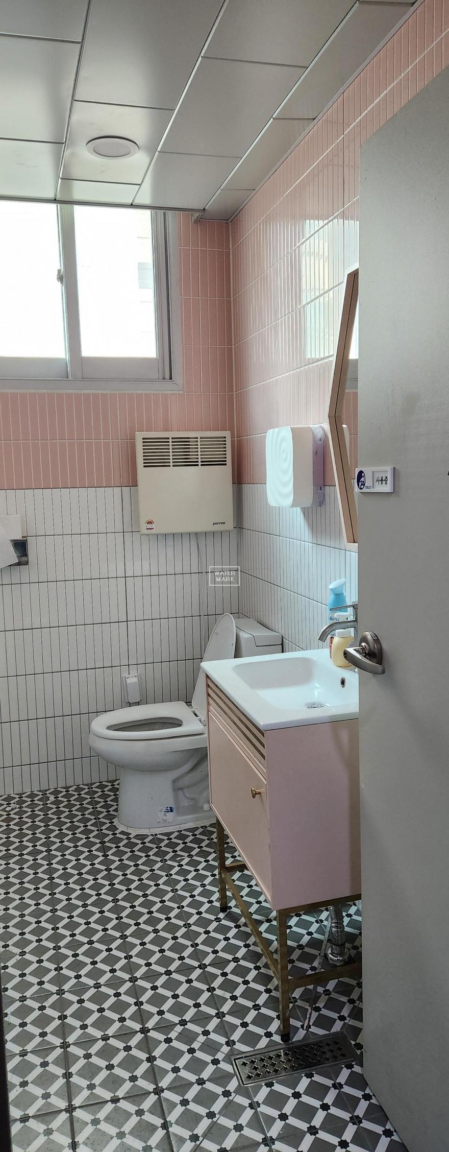 여자 화장실 공사